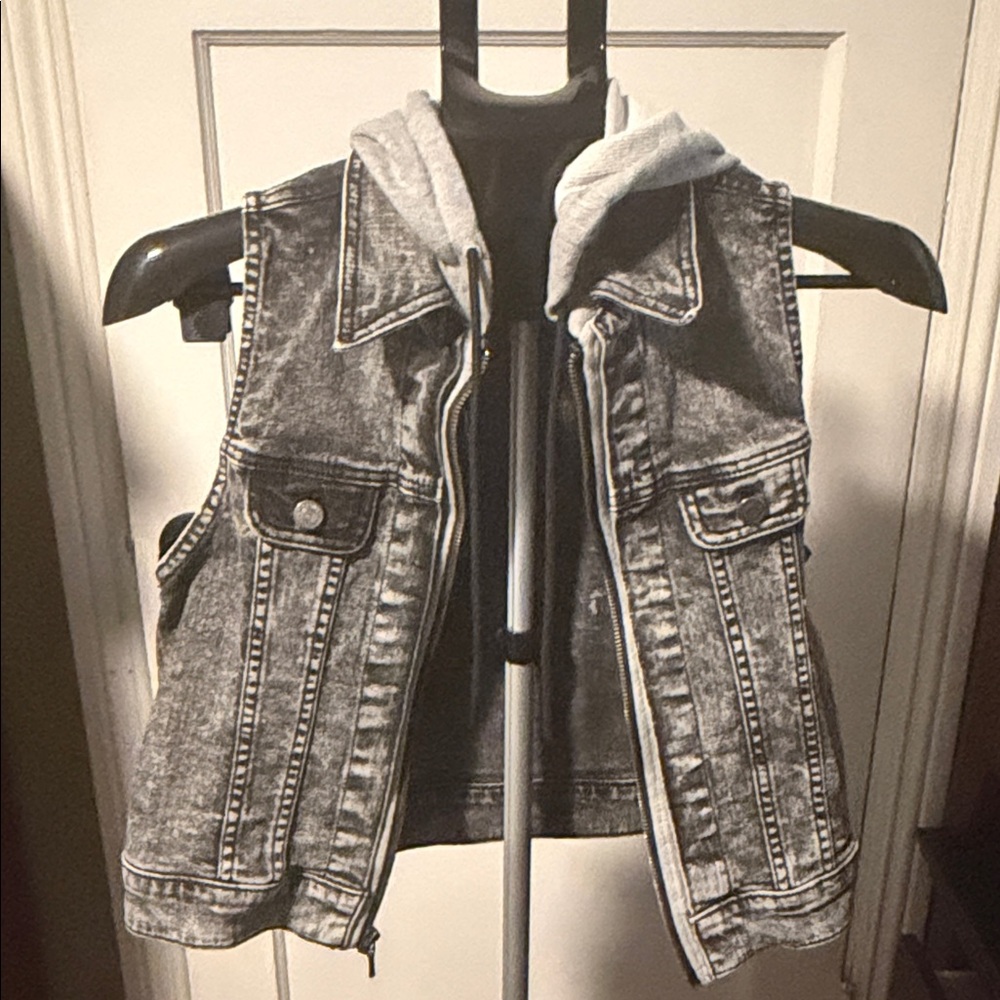 Zumba Fitness Gray Denim Vest with Hood